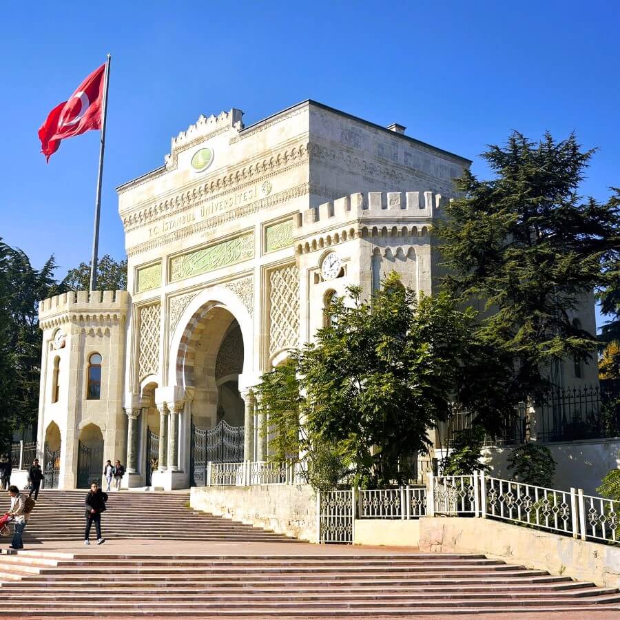 İstanbul Üniversitesi